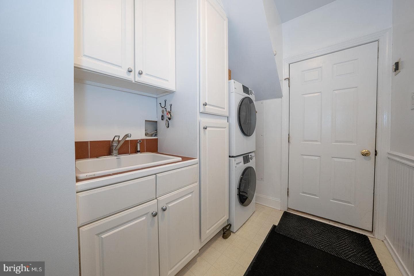 1421 Radbill Circle photo 34