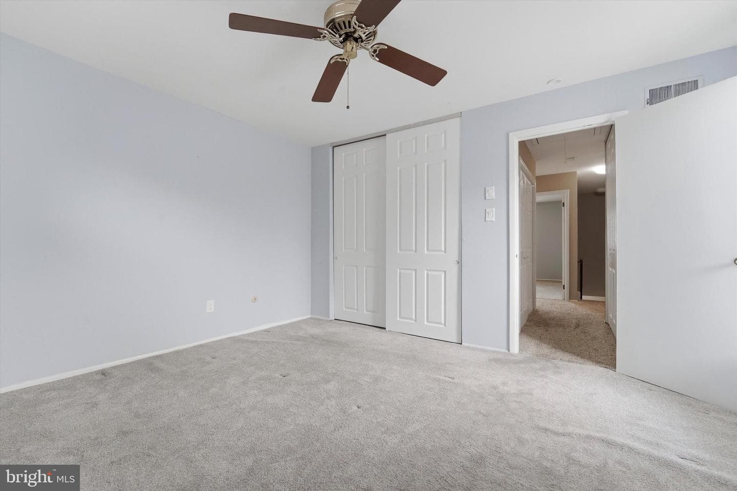 2030 Valley Drive #2030 photo 11