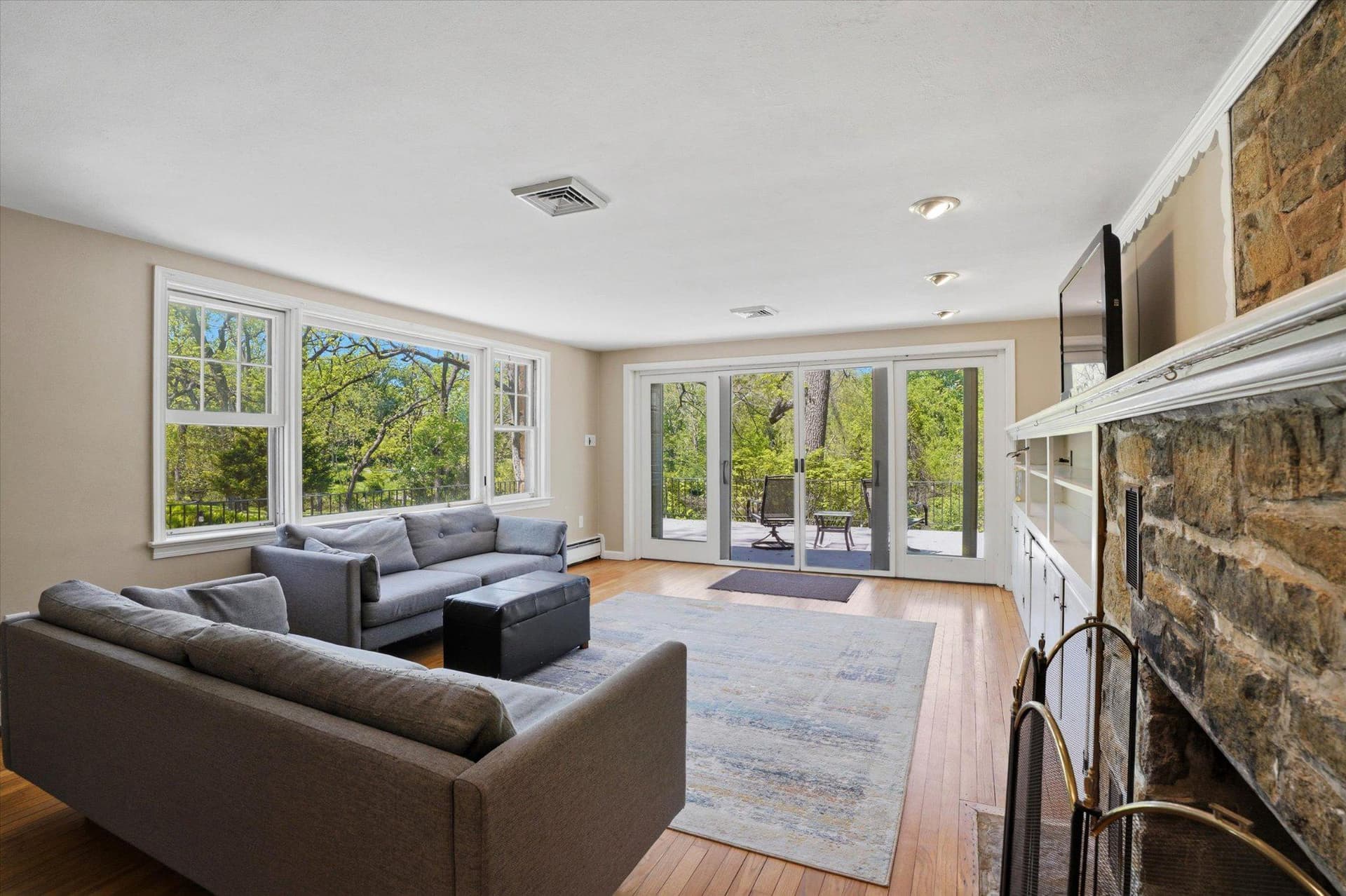 120 Farm Road photo 23