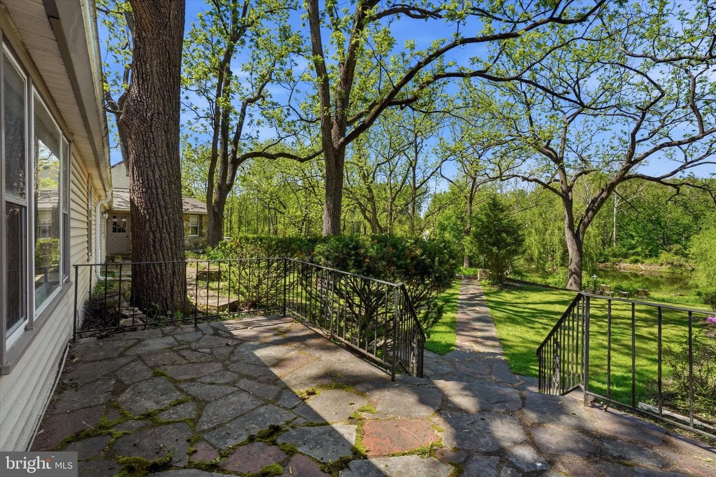 120 Farm Road photo 31