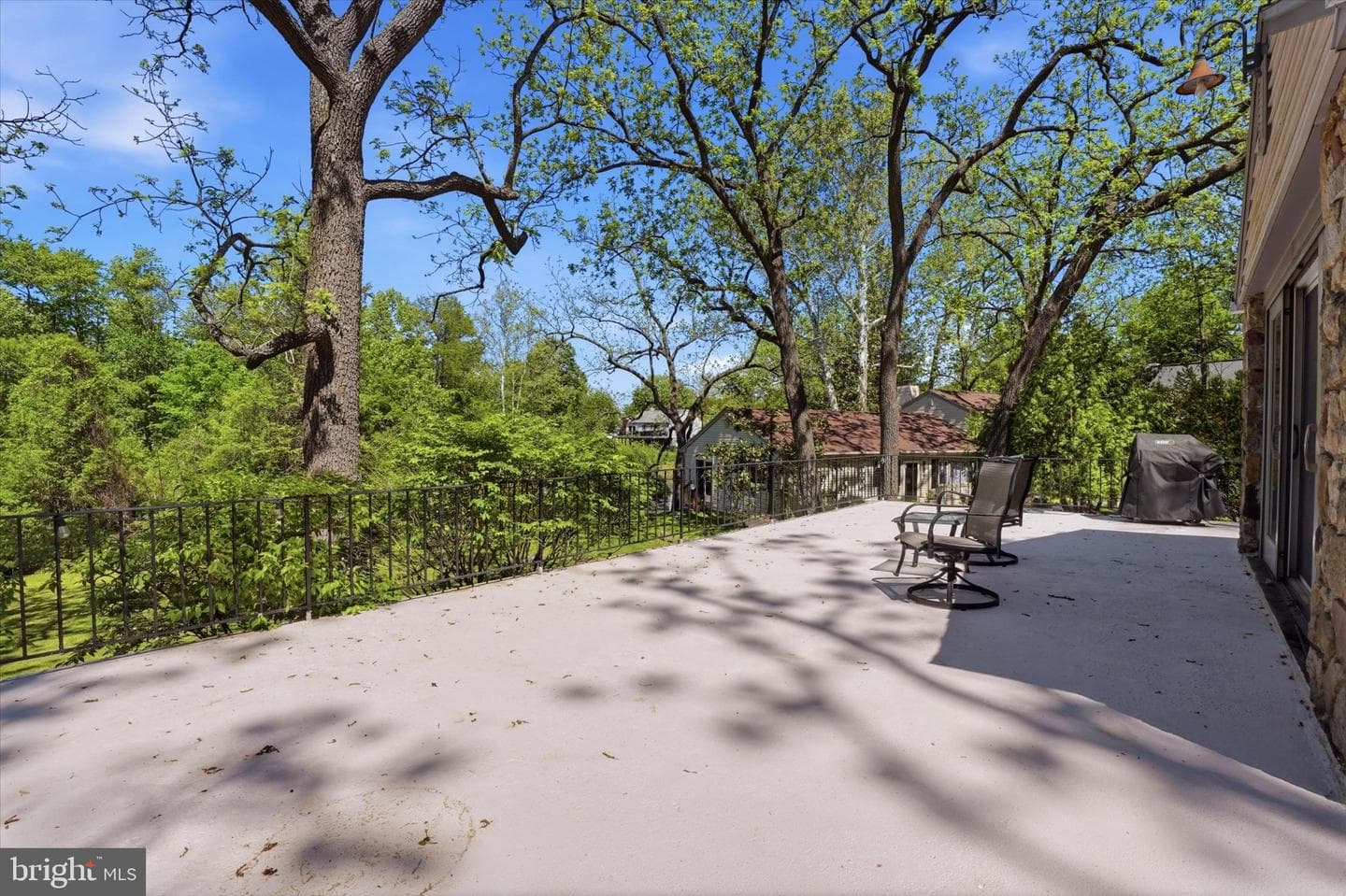 120 Farm Road photo 32
