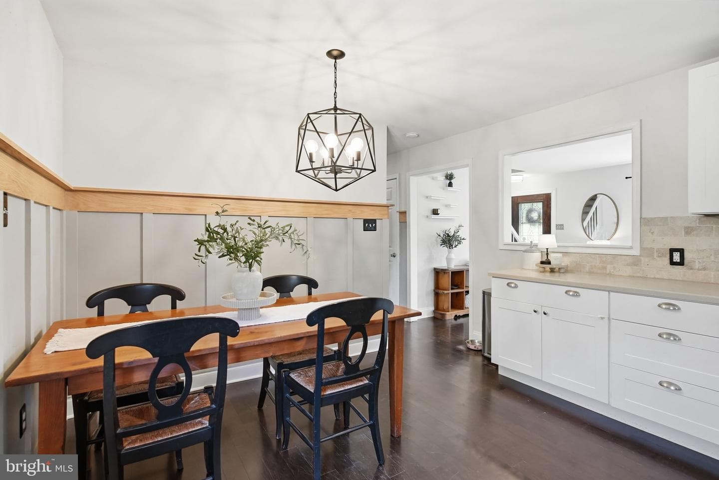 60 Roberts Circle photo 11
