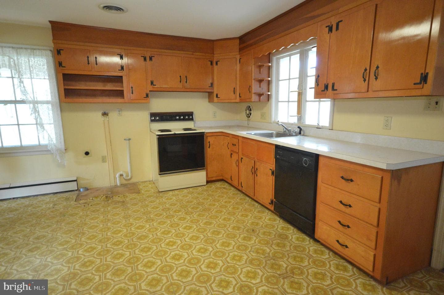 15 E Locust Street photo 10
