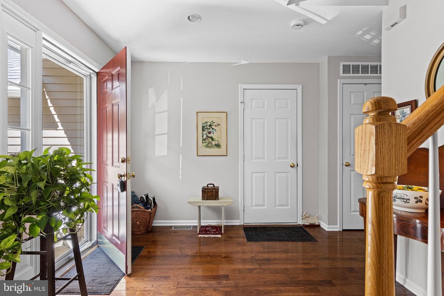 116 Weybridge Drive photo 4