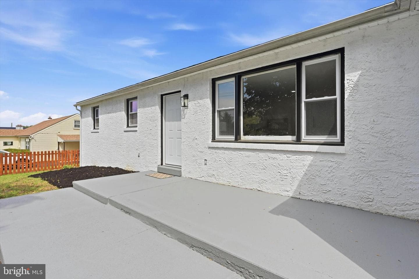 155 Glencrest Road photo 4