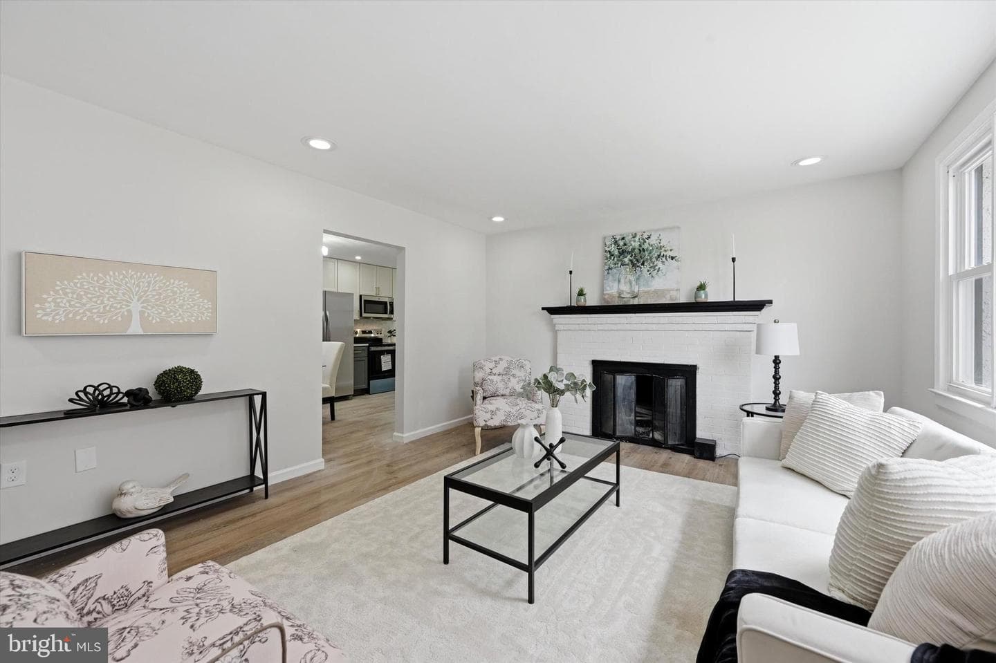 155 Glencrest Road photo 6