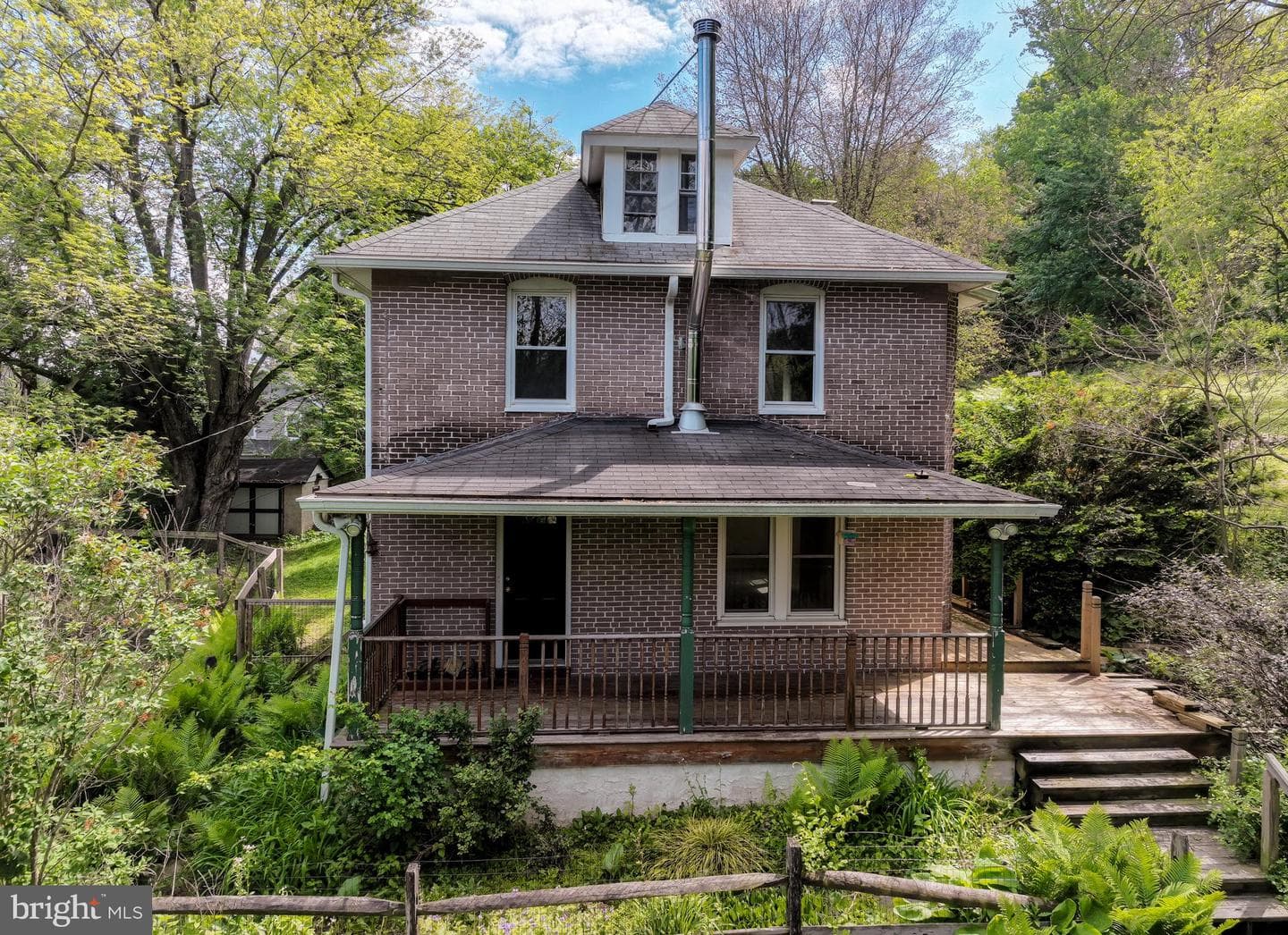 61 Bradley Avenue