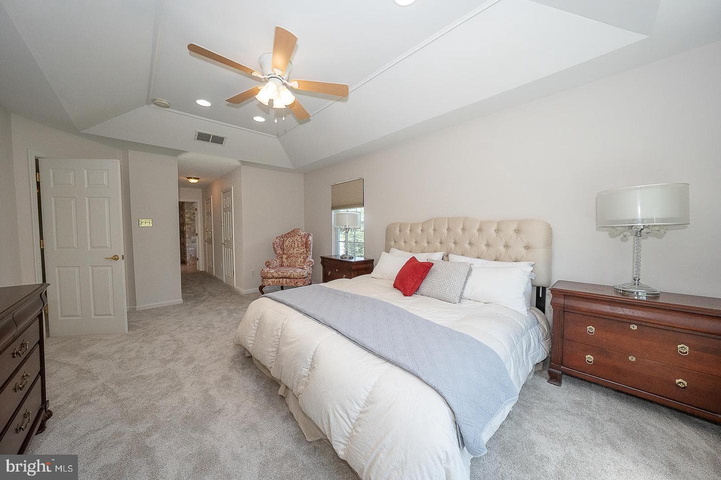 3301 Maplevale Circle photo 18
