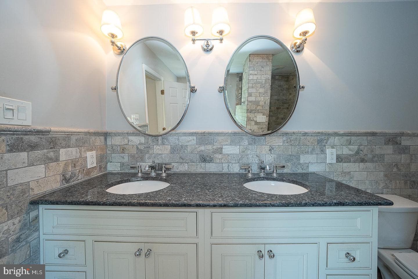 3301 Maplevale Circle photo 22