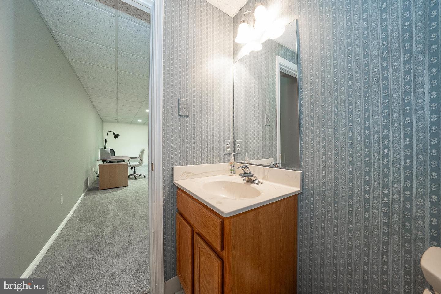 3301 Maplevale Circle photo 36