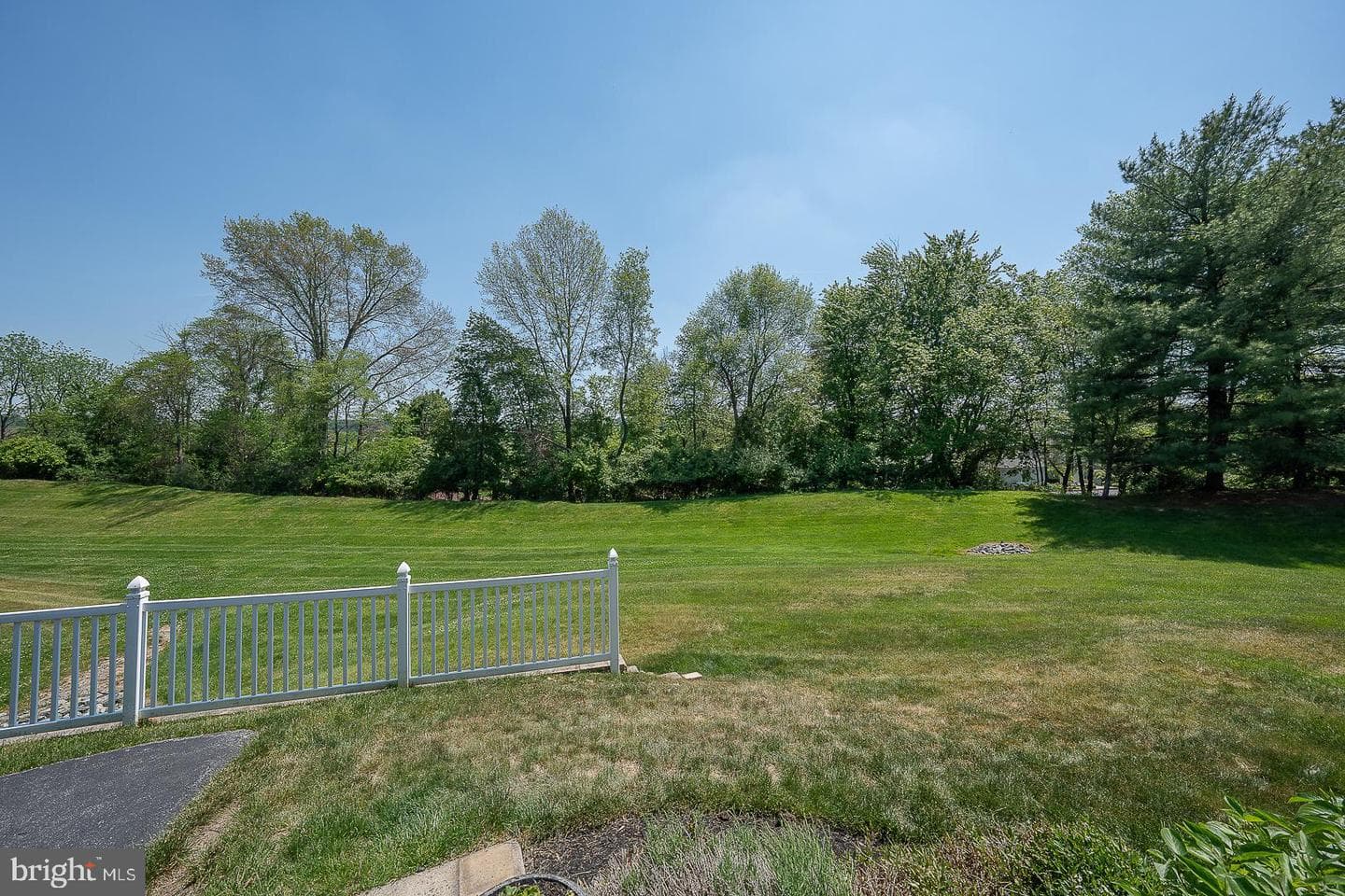 3301 Maplevale Circle photo 39