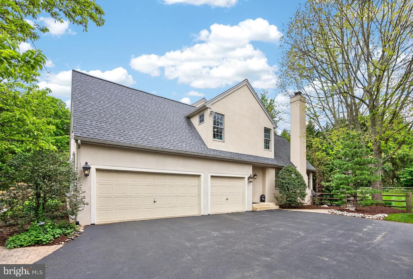 1198 Avonlea Circle photo 21