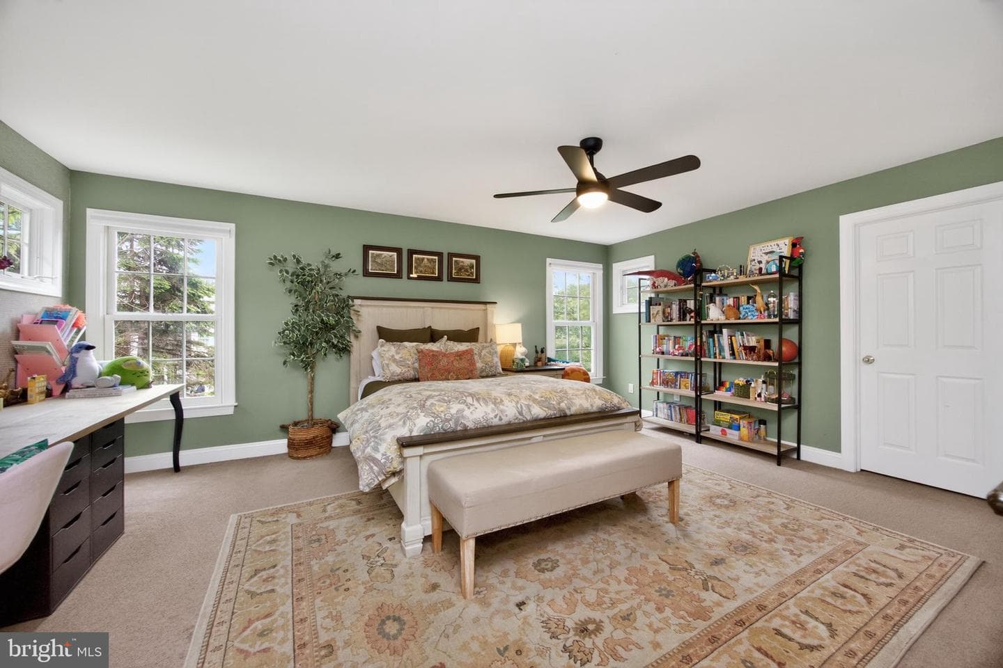 1198 Avonlea Circle photo 32