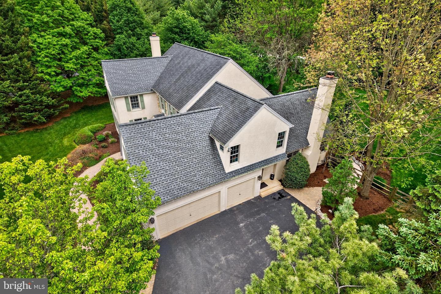 1198 Avonlea Circle photo 8
