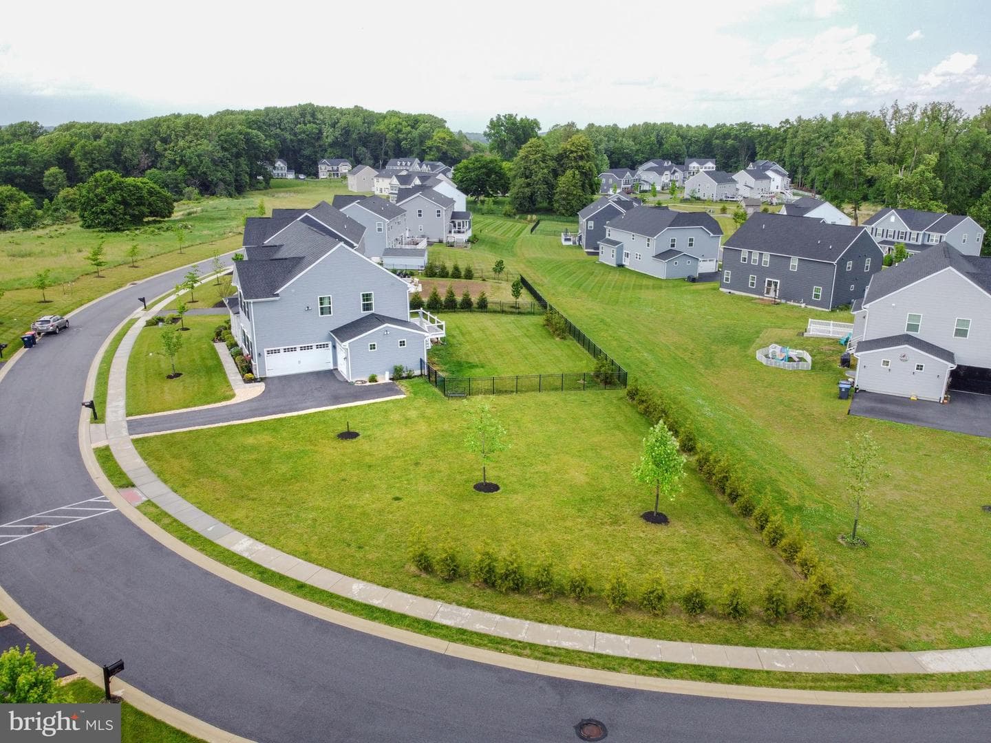 106 Cardinal Court photo 43