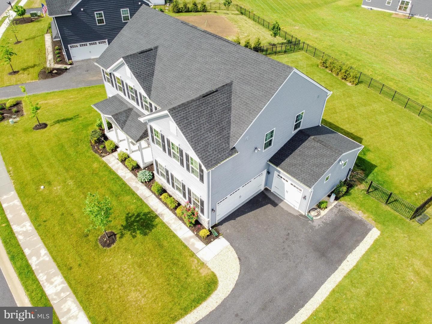 106 Cardinal Court photo 47