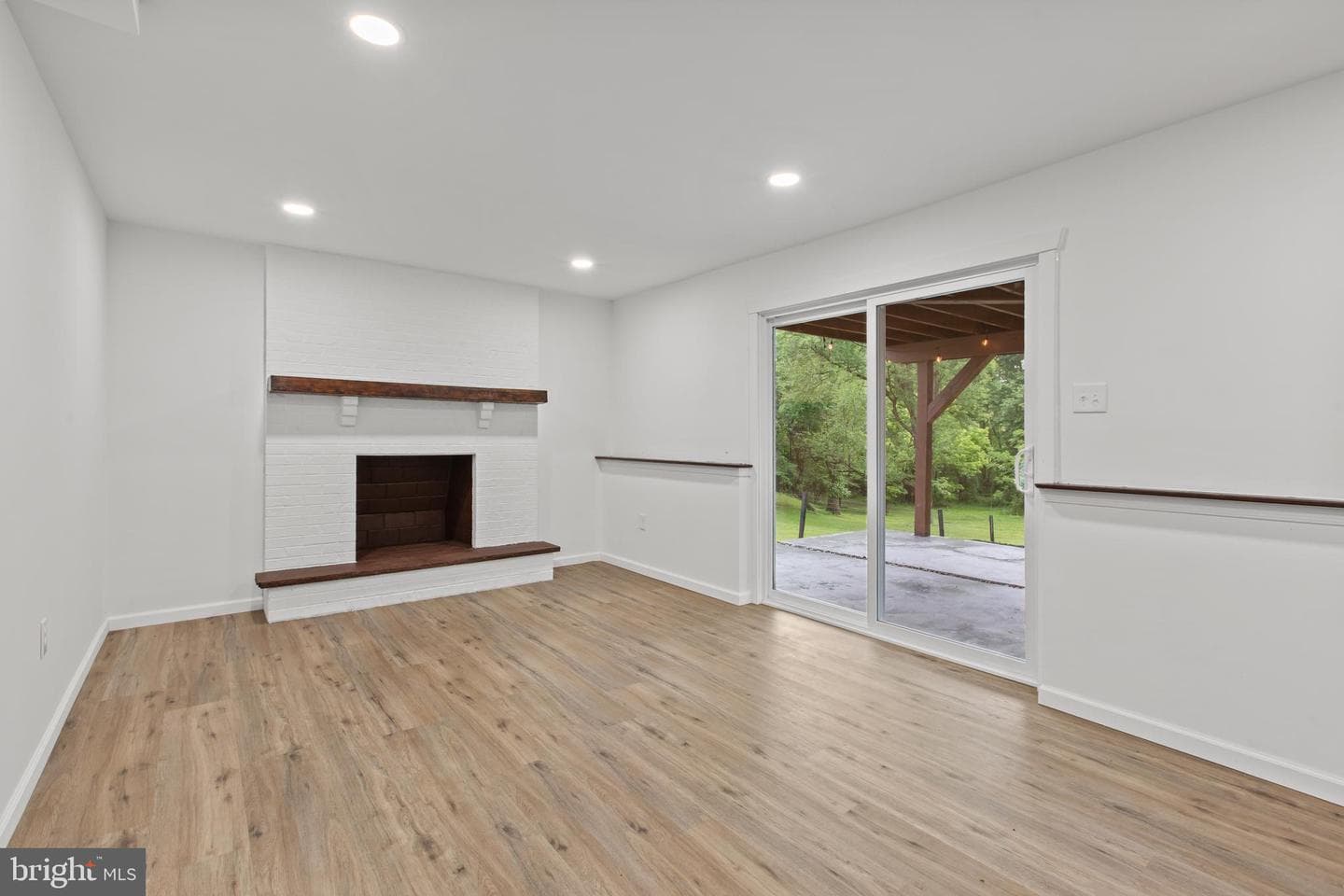 11 Prince Edwards Drive photo 40