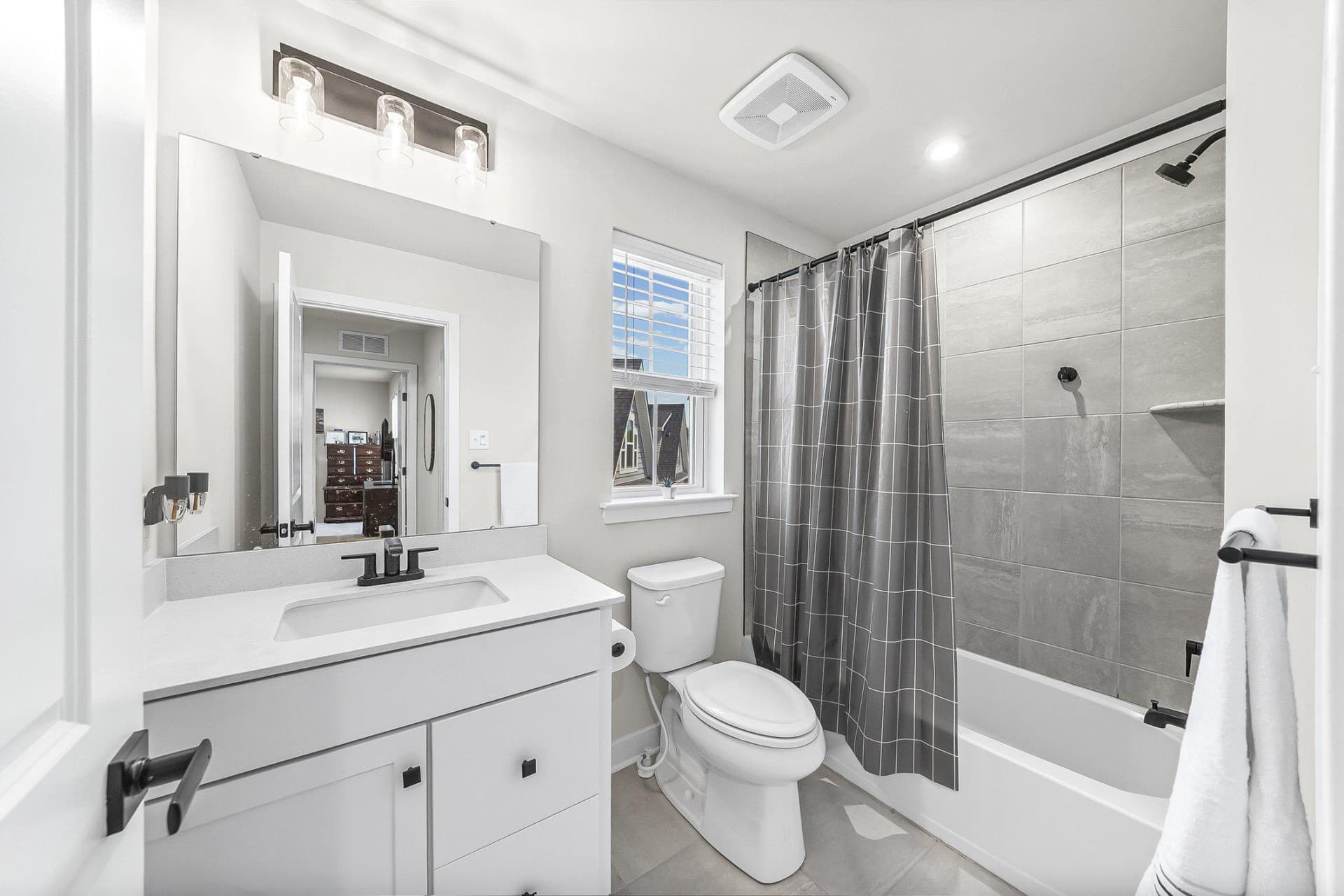 1623 Hydrangea Way photo 15
