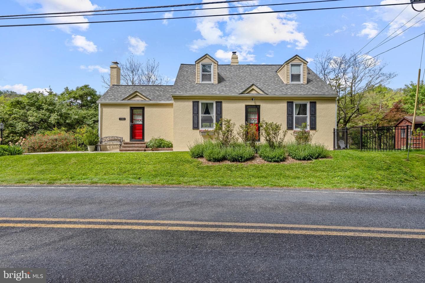 822 Creek Road
