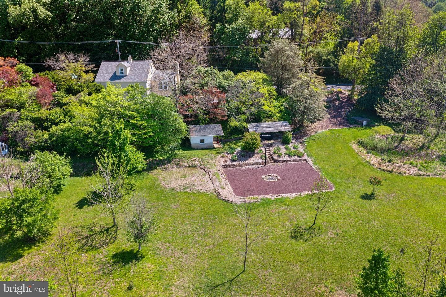 822 Creek Road photo 57