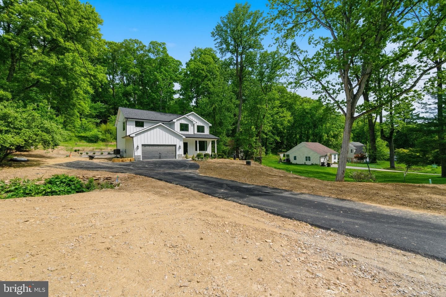 77 Spring Road photo 8
