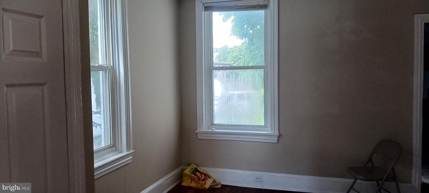 28 N 5th Avenue photo 37