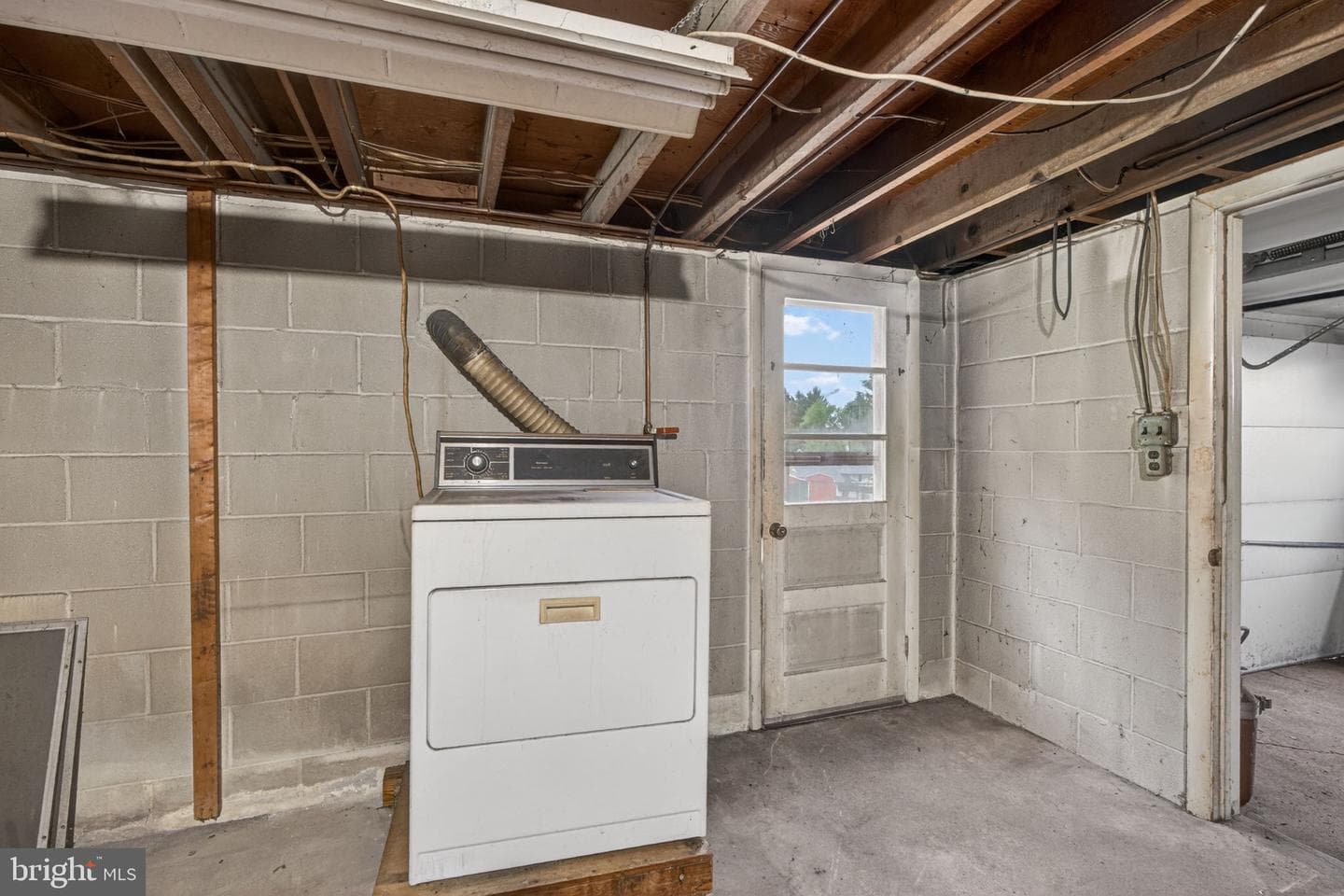 135 Pikeland Avenue photo 30