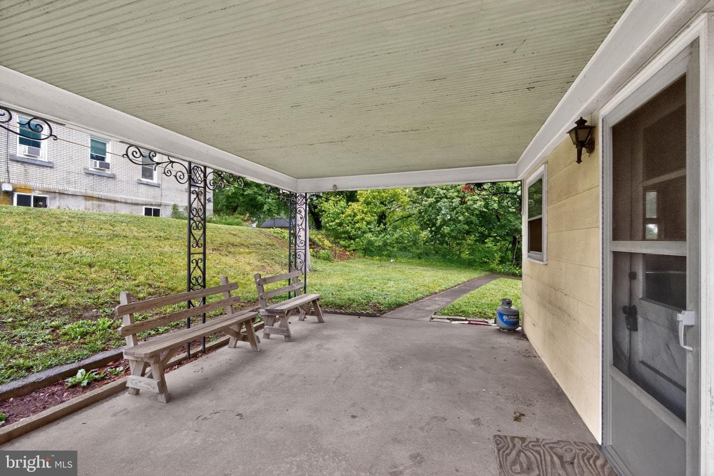 135 Pikeland Avenue photo 32