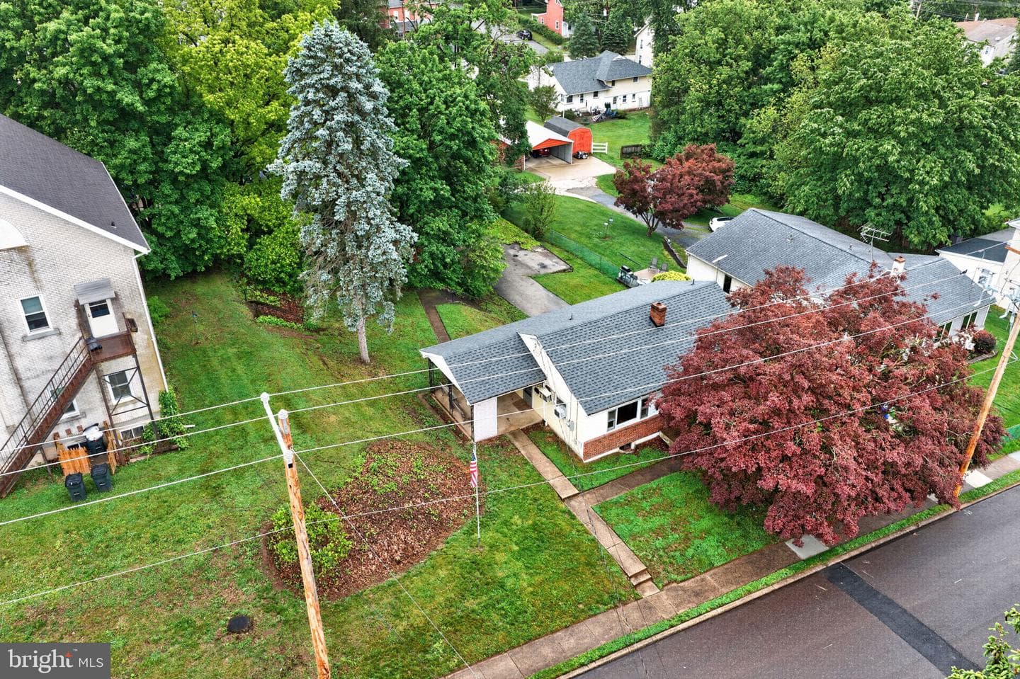 135 Pikeland Avenue photo 38