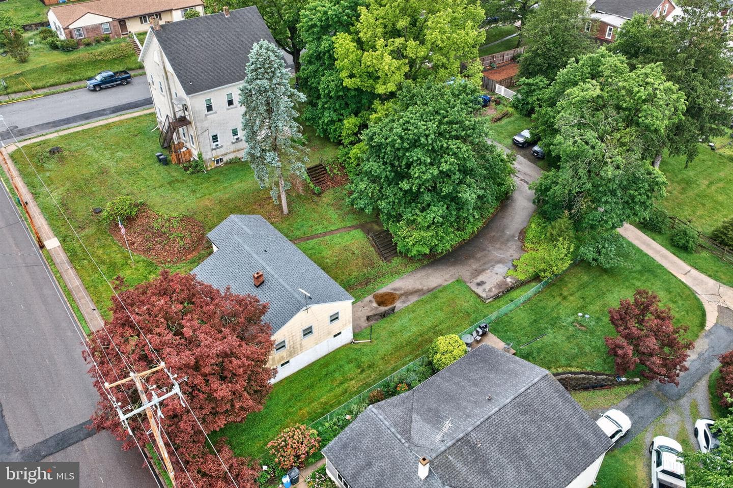 135 Pikeland Avenue photo 39