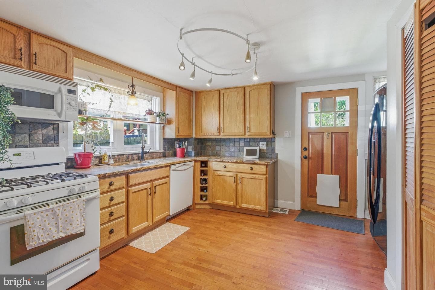 1207 Charlestown Road photo 10
