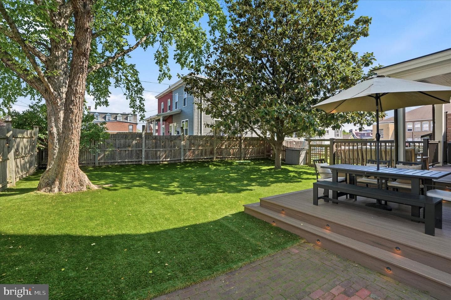 251 3rd Avenue photo 28
