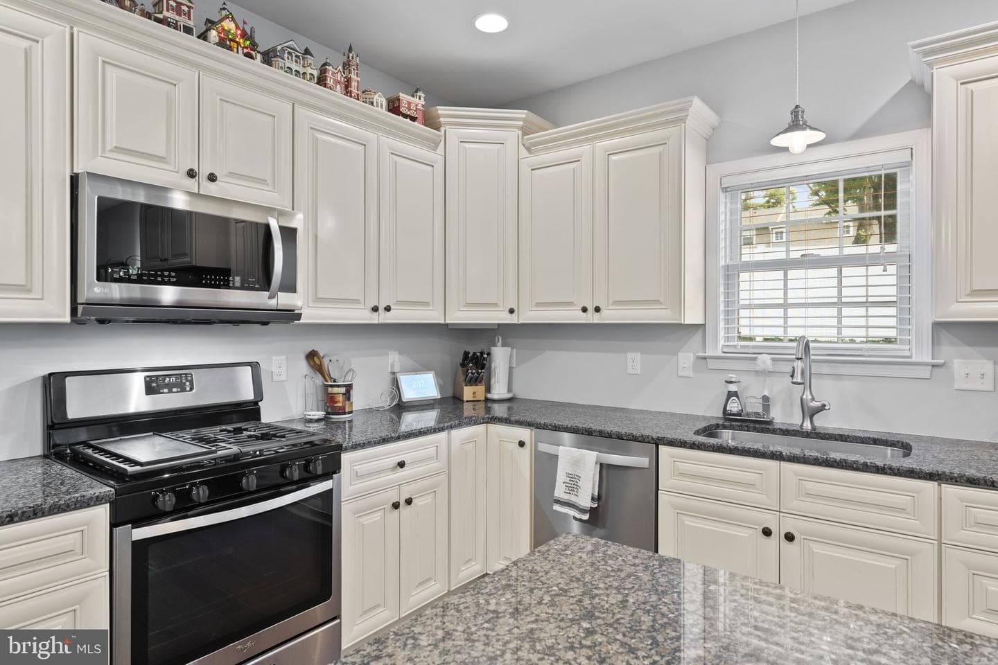 494 E King Road photo 18