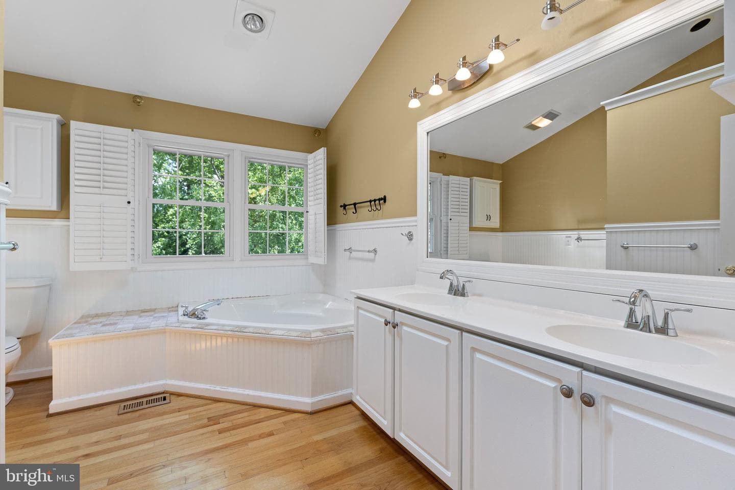 434 Buttonwood Road photo 22