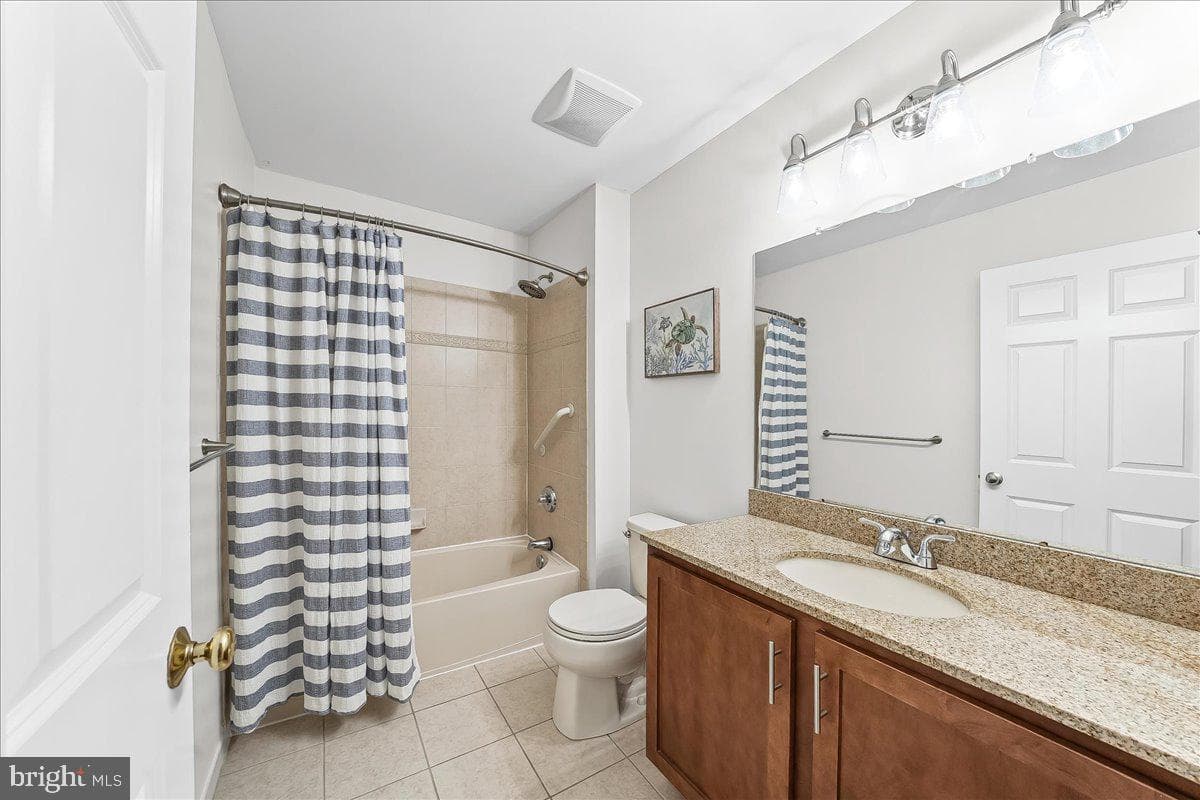 237 Deepdale Drive photo 26