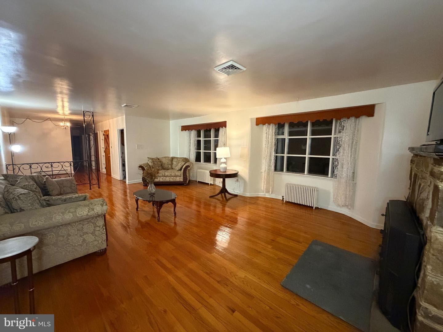 155 W 3rd Avenue photo 5
