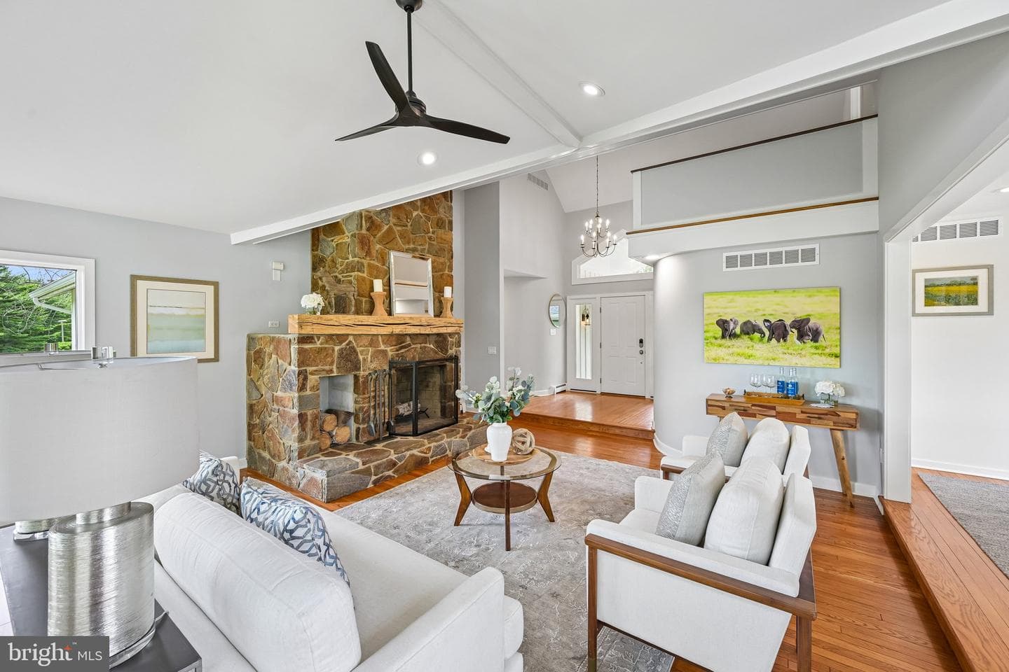 989 Delchester Road photo 12