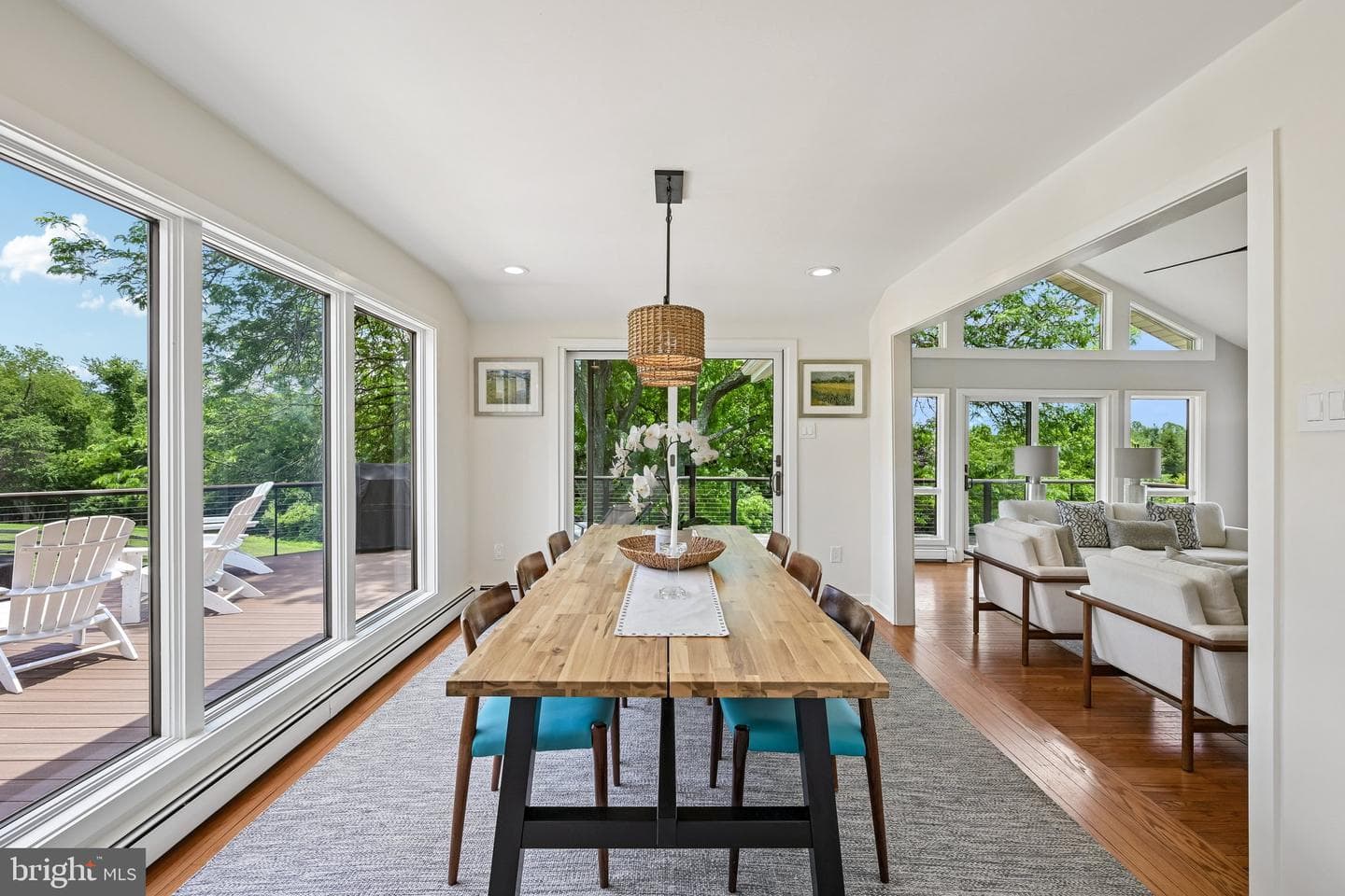 989 Delchester Road photo 14