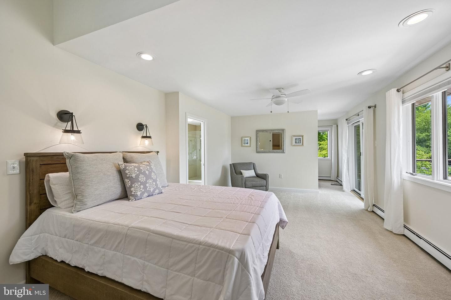 989 Delchester Road photo 22