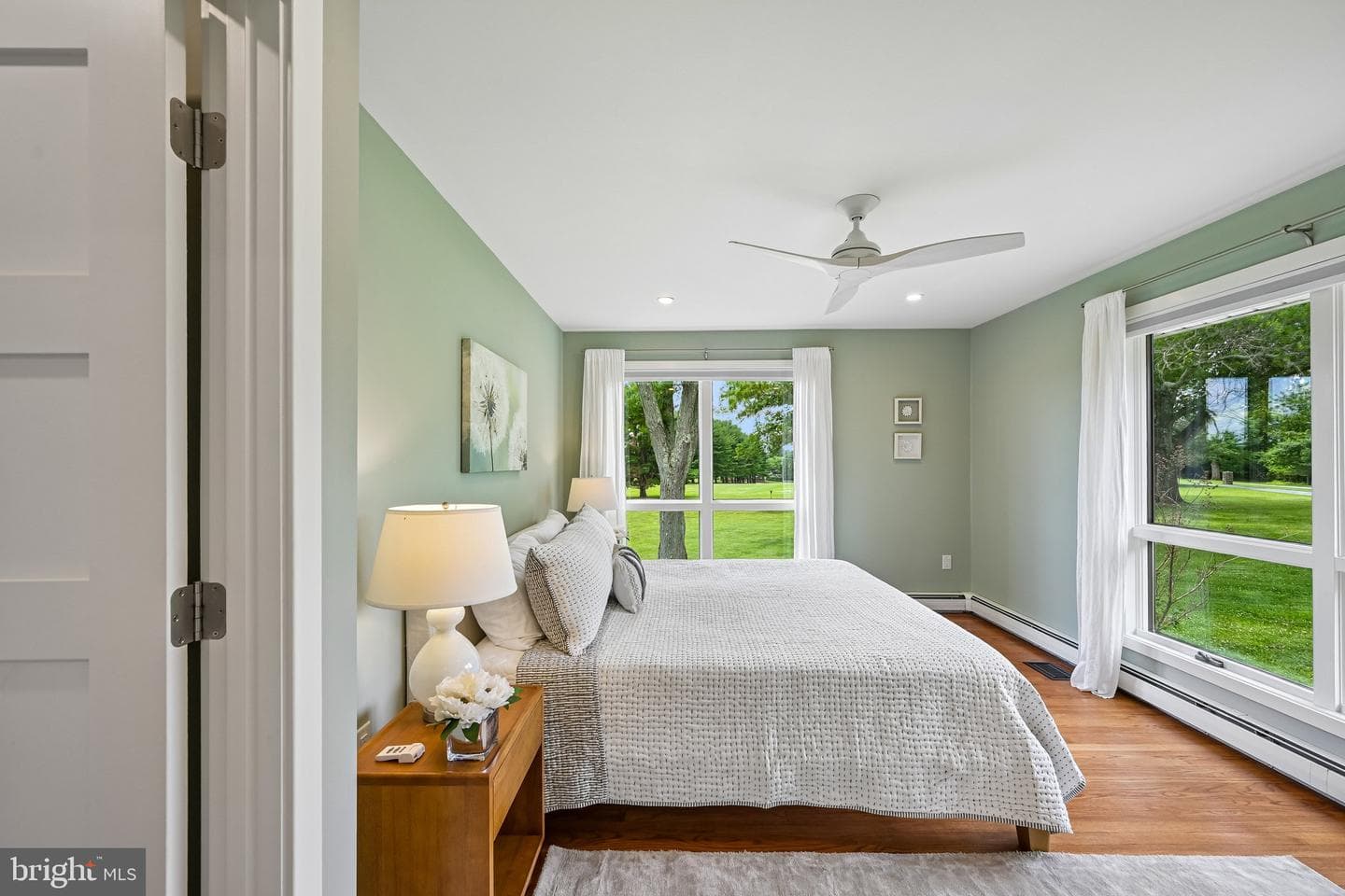 989 Delchester Road photo 30
