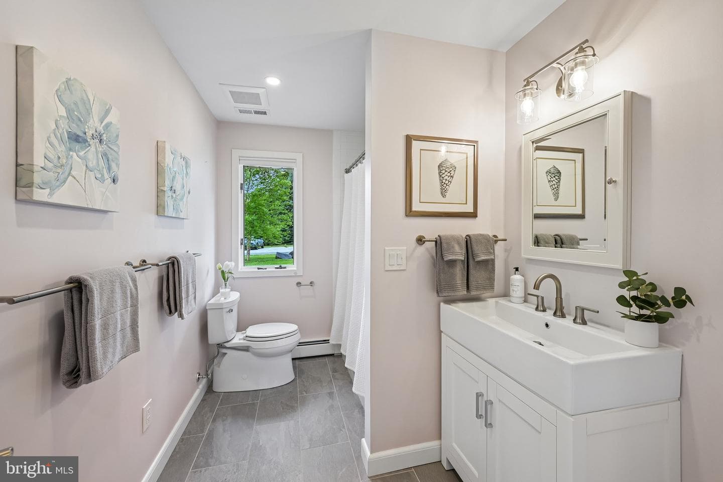 989 Delchester Road photo 36