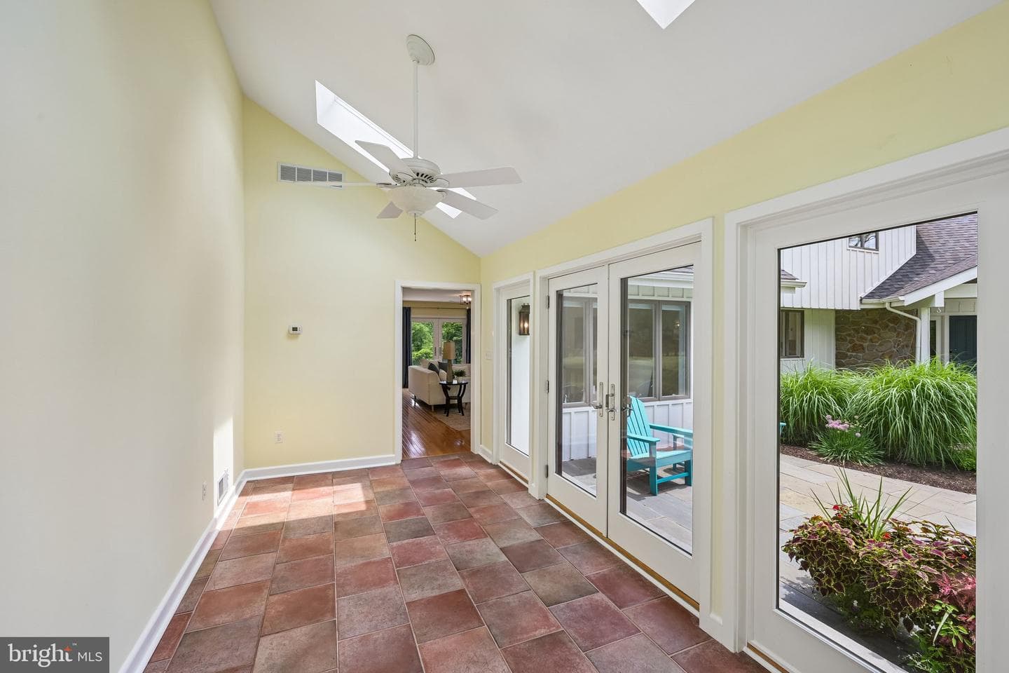 989 Delchester Road photo 46