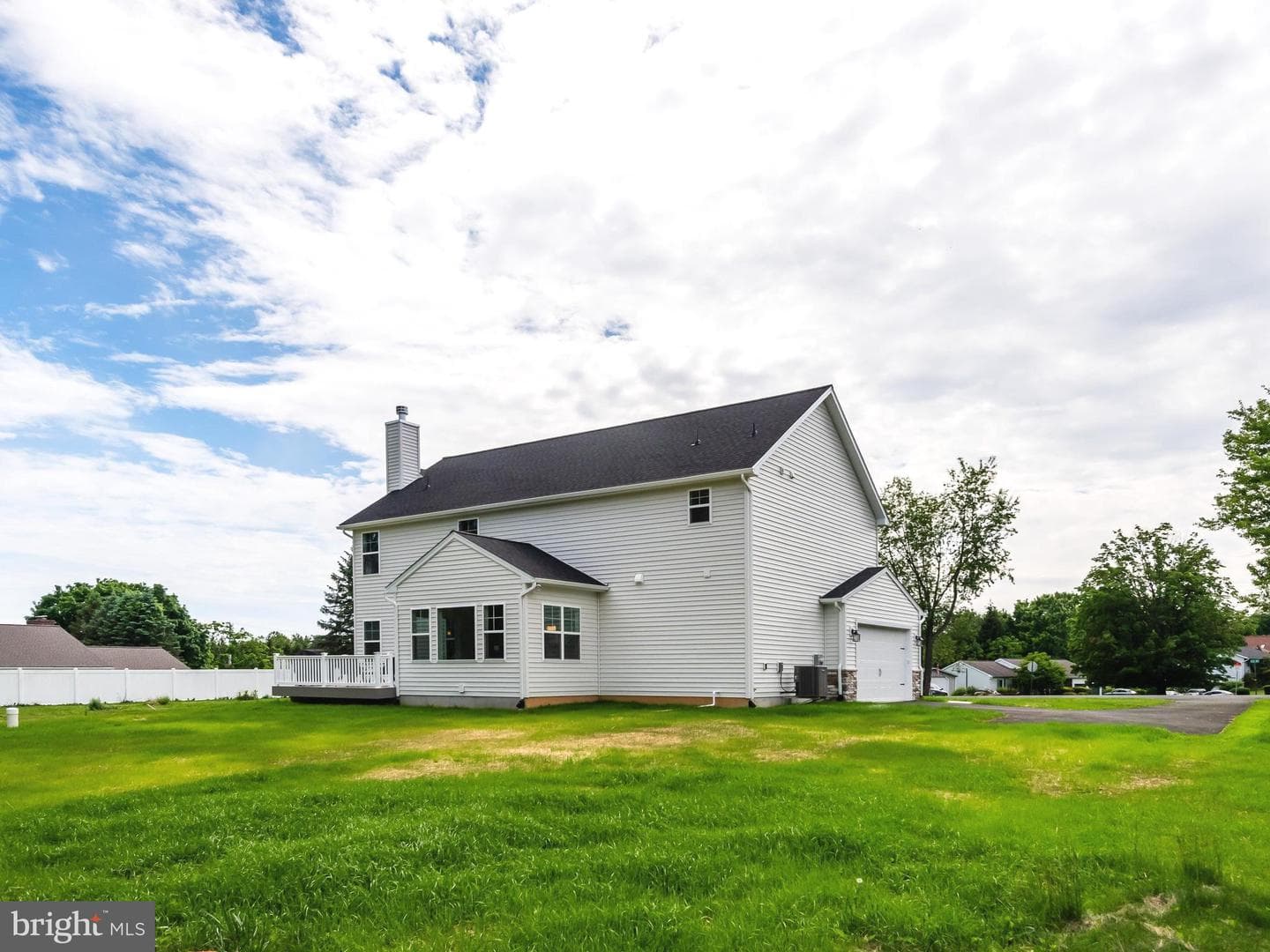 20 Fleming Drive photo 36