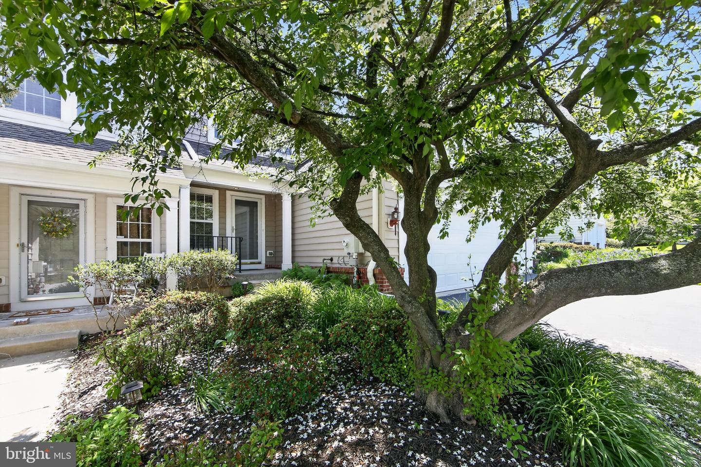 18 Redtail Court