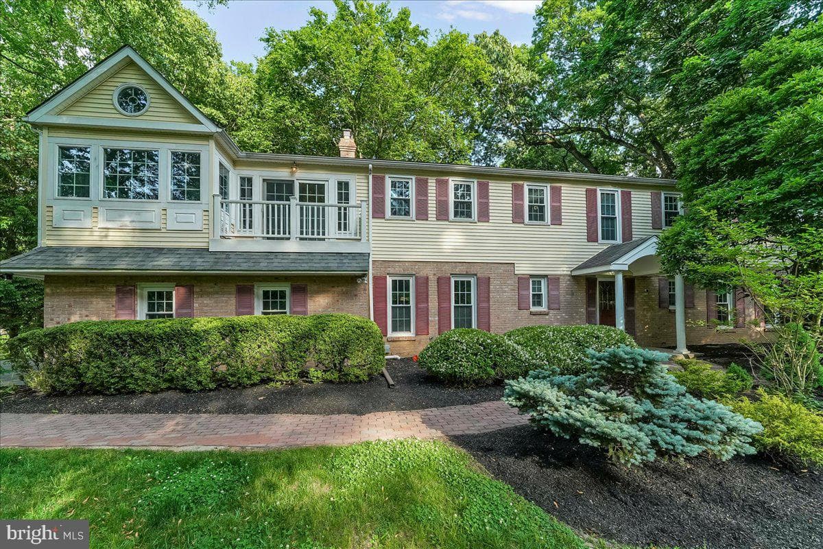 686 Limehouse Road, Wayne