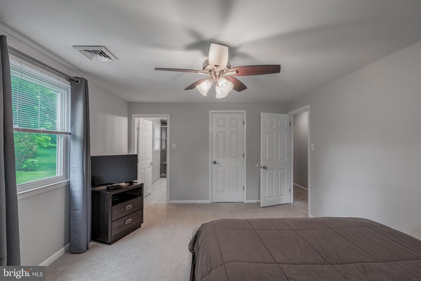 849 Parkside Avenue photo 12