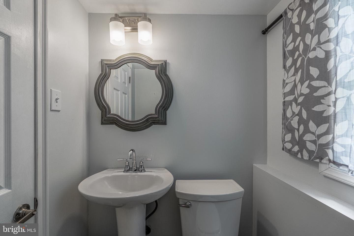 849 Parkside Avenue photo 24