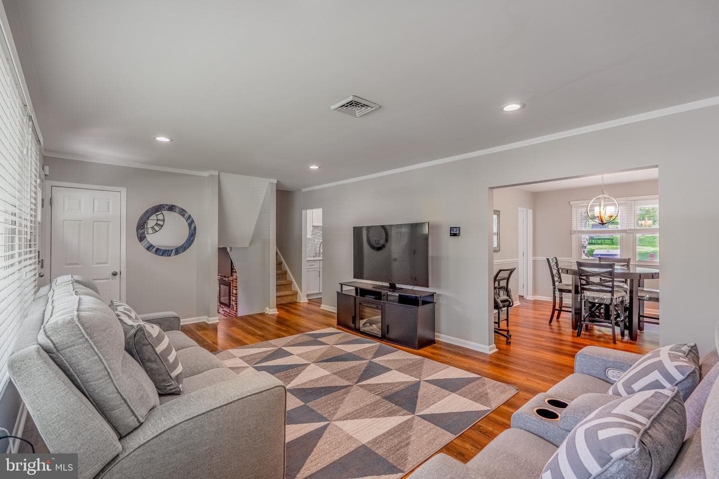 849 Parkside Avenue photo 4