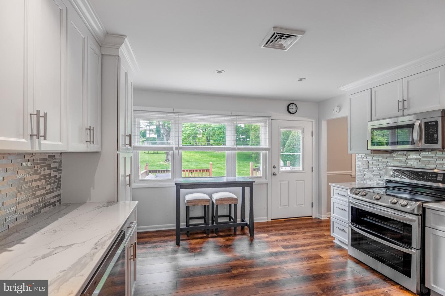 849 Parkside Avenue photo 8