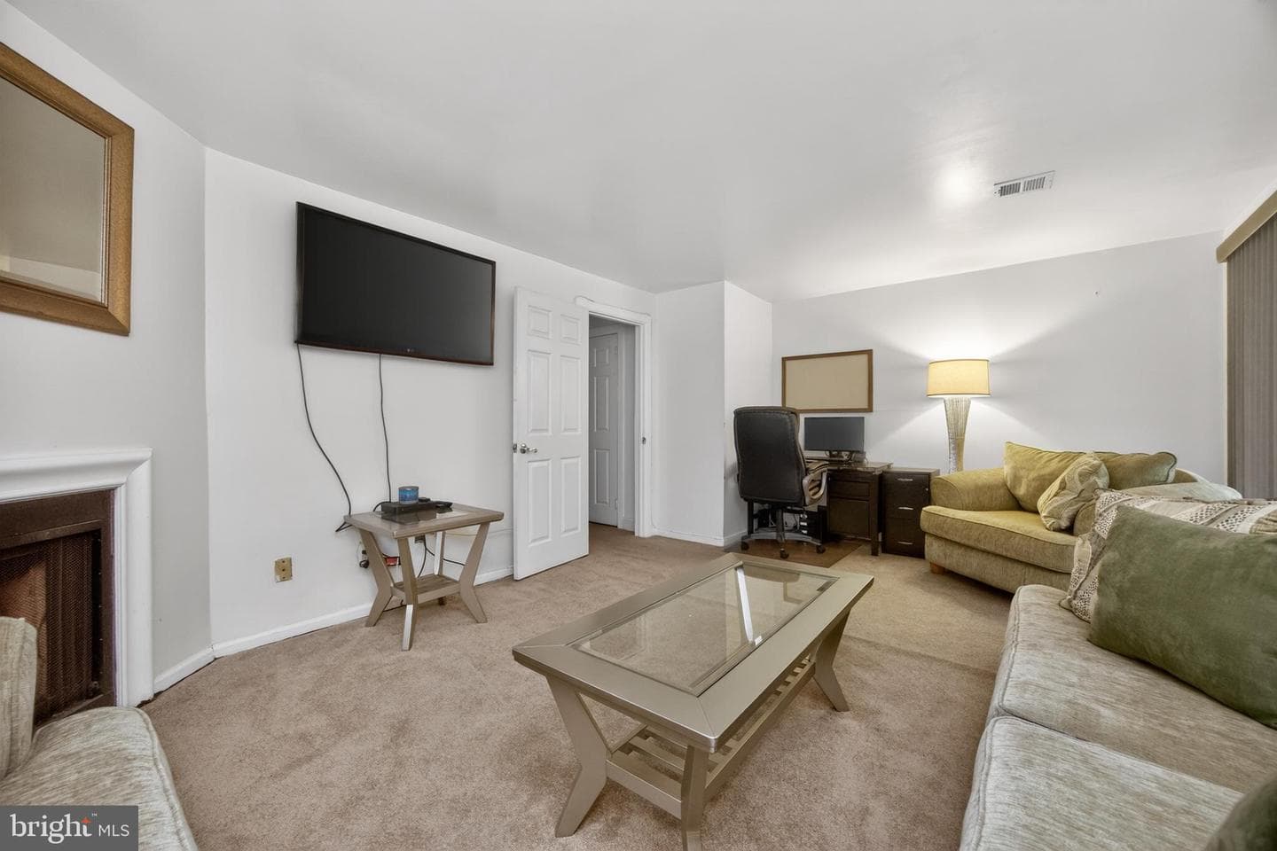 1616 S Coventry Lane photo 23